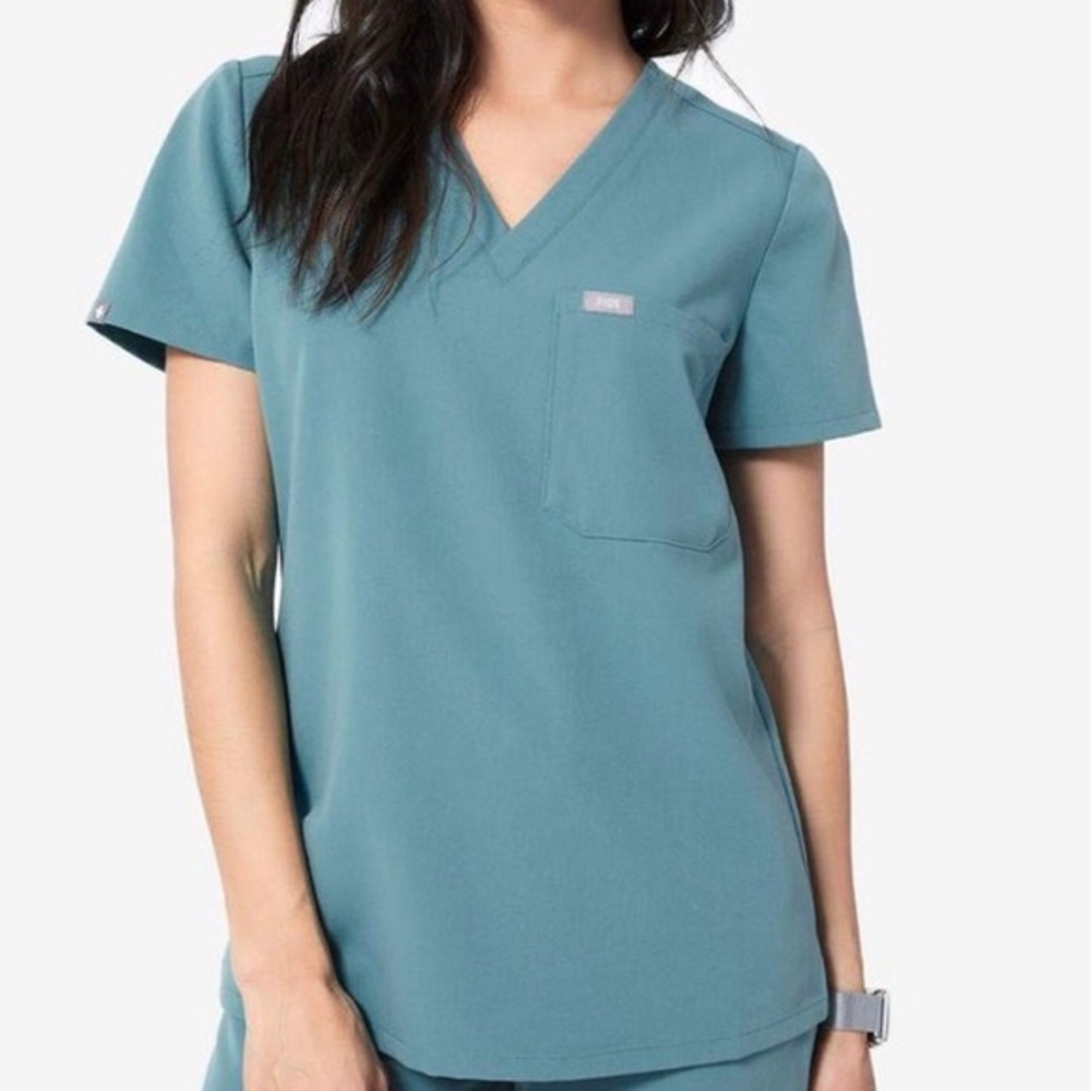 FIGS One Pocket Scrub Top Hydrogreen